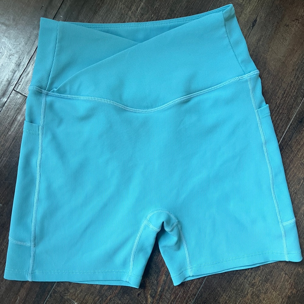 CASEI WORKOUT SHORTS W SIDE POCKETS Small